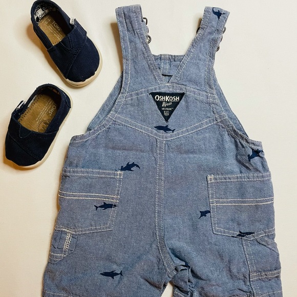 Oshkosh Shark denim Shortall & Toms slippers - Picture 3 of 5